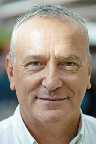 Peliculas de Simon Greenall