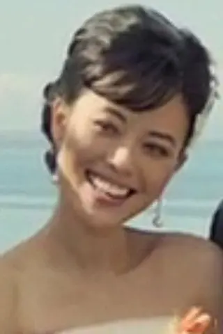 Ivy Tsui - Altura • Físico