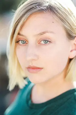 Peliculas de Lily Bleu Andrew