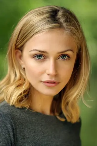 Peliculas de Sophie Simnett