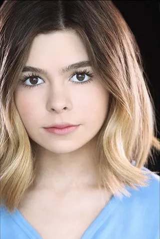 Peliculas de Addison Riecke