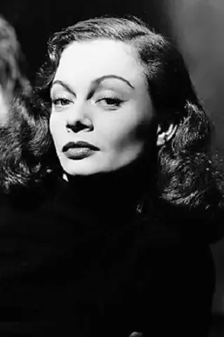 Peliculas de Sheila Burrell
