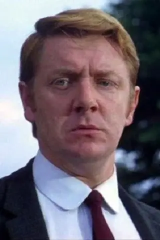 Peliculas de Ronald Hines