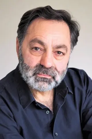 Peliculas de Nasser Memarzia