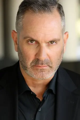 Peliculas de Aaron Cohen