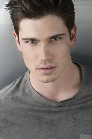 Peliculas de Tanner Novlan