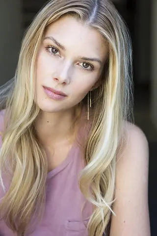 Peliculas de Emma Ishta