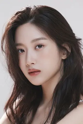 Mun Ka-young - Altura • Físico