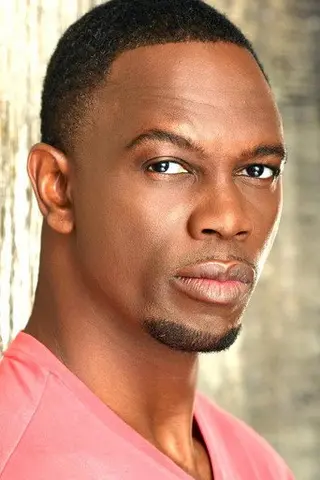 Peliculas de Newton Mayenge