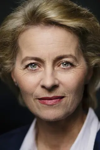 Ursula von der Leyen - Altura • Físico