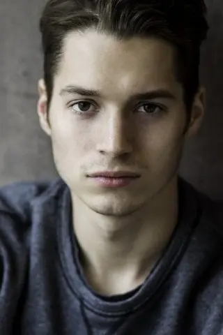 Peliculas de Tyson Arner