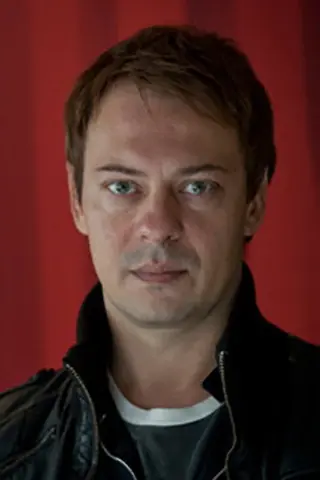 Goran Jevtić - Altura • Físico