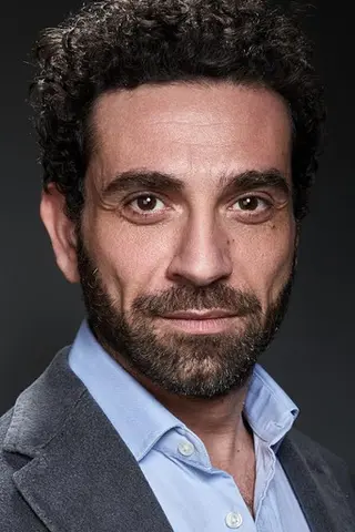 Alessandro Gruttadauria - Altura • Físico