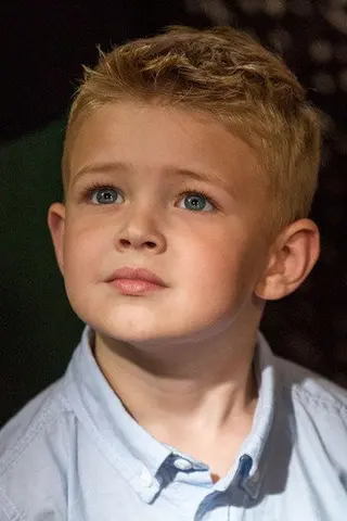 Peliculas de Connor Corum