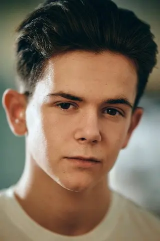 Peliculas de Oaklee Pendergast