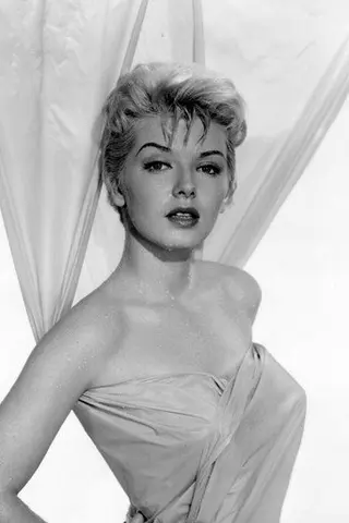Peliculas de Merry Anders