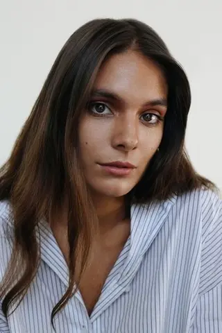 Peliculas de Caitlin Stasey