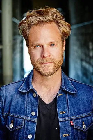 Peliculas de Julian Garner