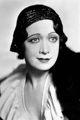 Peliculas de Esther Howard