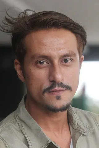 Peliculas de Bront Palarae