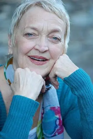 Peliculas de Nancy Linehan Charles