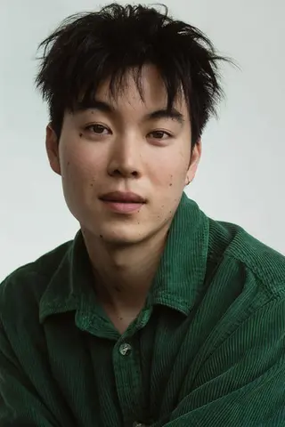 Daniel Liu - Altura • Físico