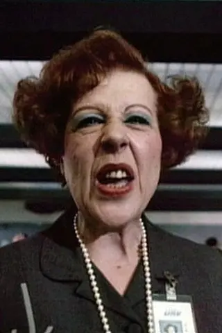 Peliculas de Helen Hanft
