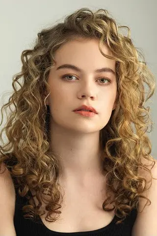 Peliculas de Megan Charpentier