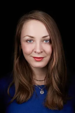 Sara Venclovská - Altura • Físico