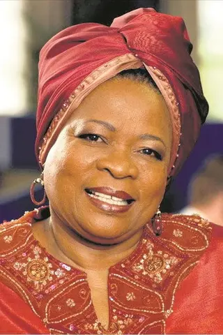 Peliculas de Lillian Dube
