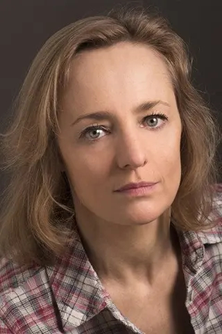 Sandie Masson - Altura • Físico