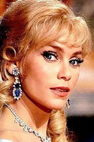 Peliculas de Estella Blain