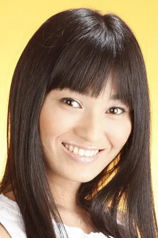 Ami Nanase - Altura • Físico