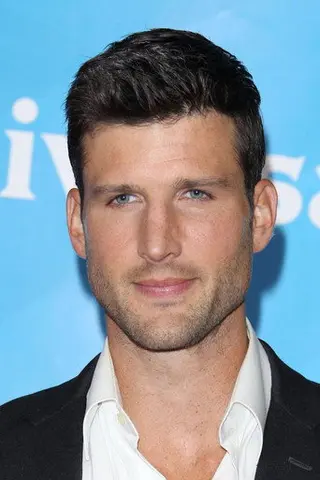 Peliculas de Parker Young