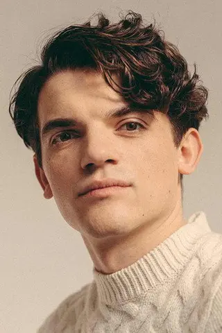Peliculas de Edward Bluemel