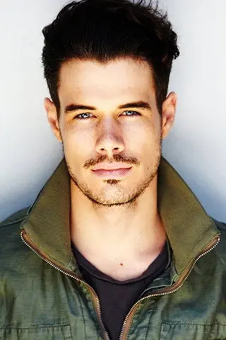 Peliculas de Liam Hall