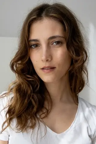 Peliculas de Sarah-Sofie Boussnina