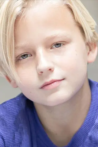 Peliculas de Caden Dragomer