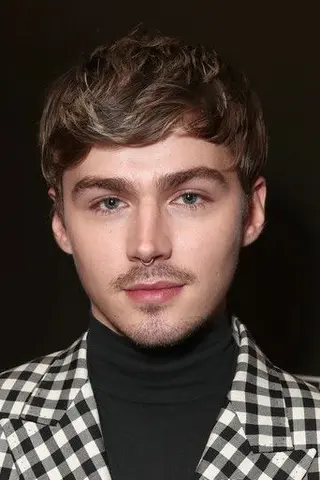 Peliculas de Miles Heizer
