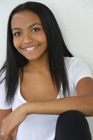 Peliculas de Isis Moore