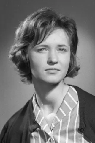 Elżbieta Gorzycka - Altura • Físico