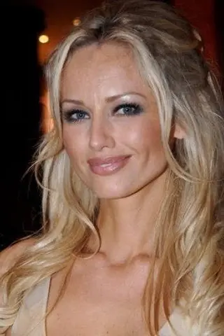Peliculas de Adriana Karembeu