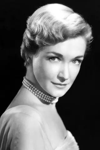Peliculas de Nina Foch