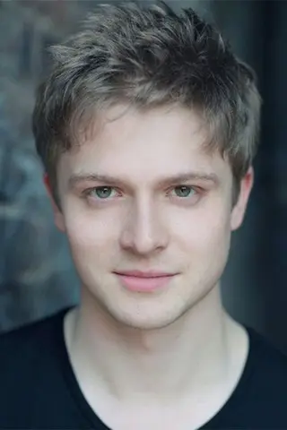 Peliculas de Simon Ginty