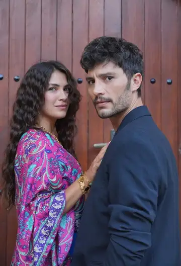 Serie Halef: Köklerin Çağrısı completa ver online castellano