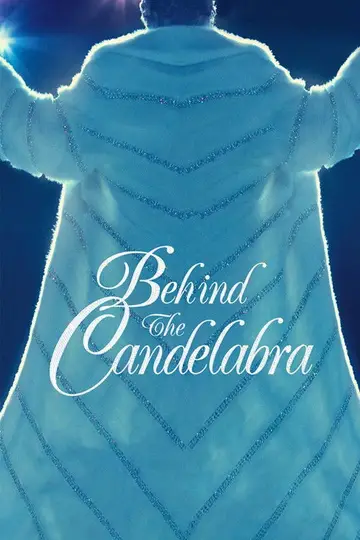 Detrás del candelabro