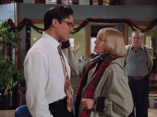 Lois y Clark: Las nuevas aventuras de Superman Temporada 2 Episodios 9 • Sub Español