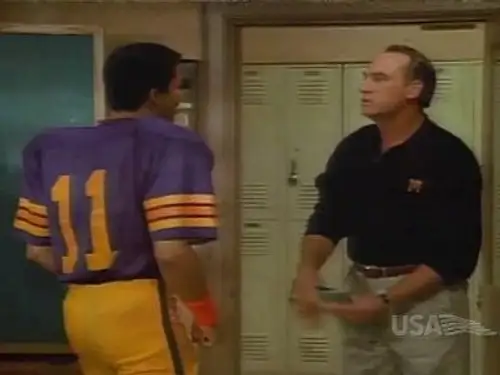 Coach Temporada 3 Episodios 1 • Sub Español
