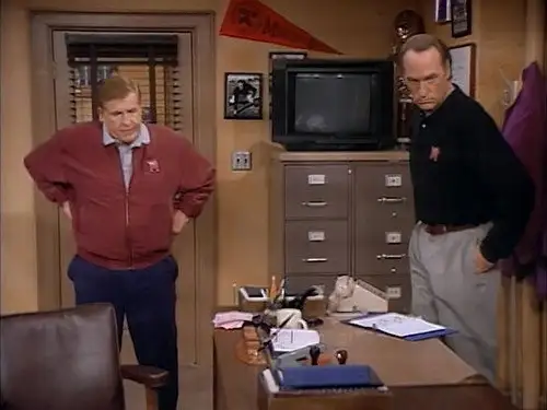 Coach Temporada 5 Episodios 19 • Sub Español