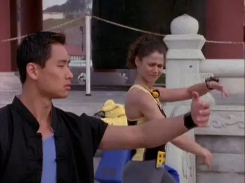 Power Rangers Temporada 8 Episodios 8 • Sub Español